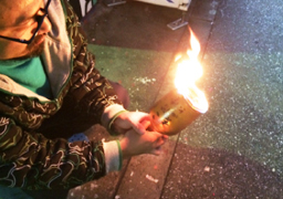 吉四六の瓶は分厚く、切っても火にかけても中々上手くいかなかった