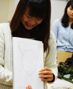 スケッチを使った個性豊かな学生のプレゼン