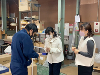 ニシト発條製作所さまでの名刺交換