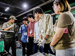 日本精機株式会社