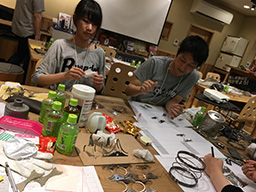 商品アイデアの検討中